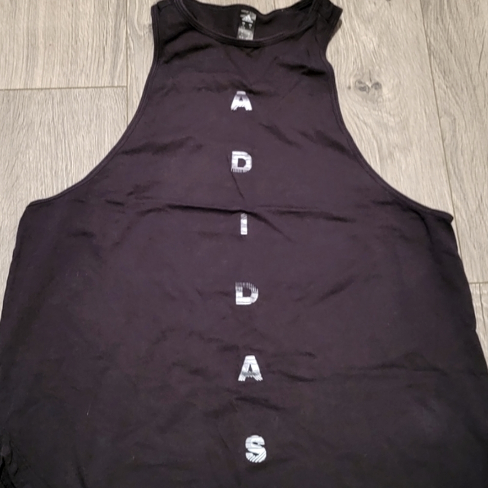 Adidas top